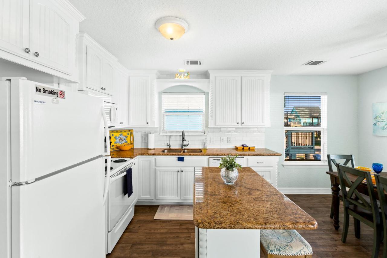 Walk To Beach, Sunset Bay Views, Pet Friendly - Sea Me Relaxin Surfside Beach Eksteriør bilde